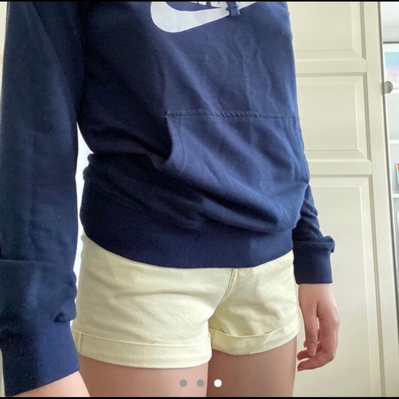 ✨BRAND NEW YELLOW H&M SHORTS✨ - Picture 3 of 3